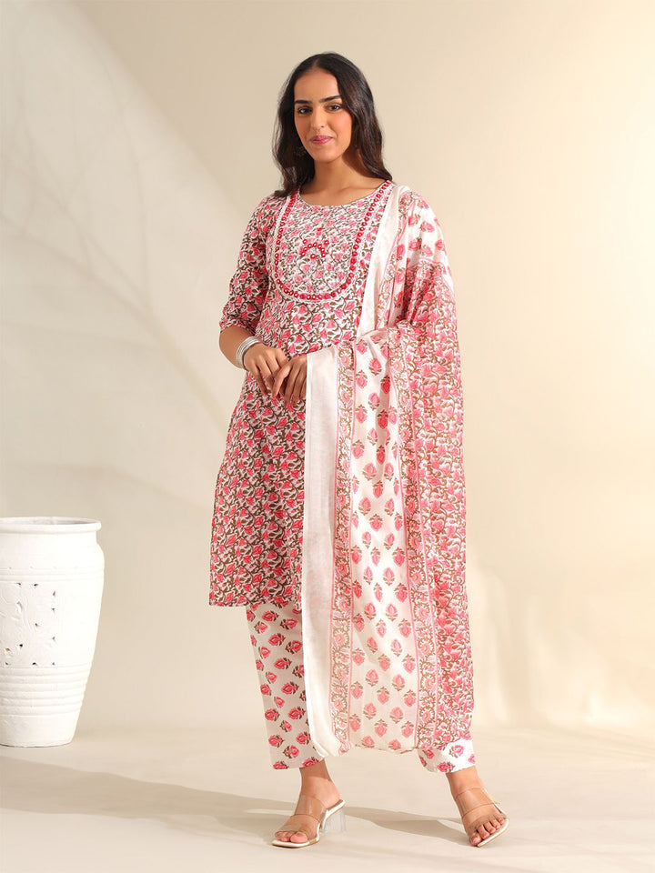 Mamicha Women Floral Printed Regular Mirror Work Pure Cotton Kurta with Trousers & With Dupatta