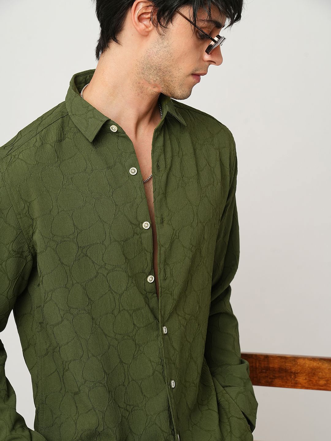 VASTRADO Men Classic Slim Fit Opaque Casual Shirt