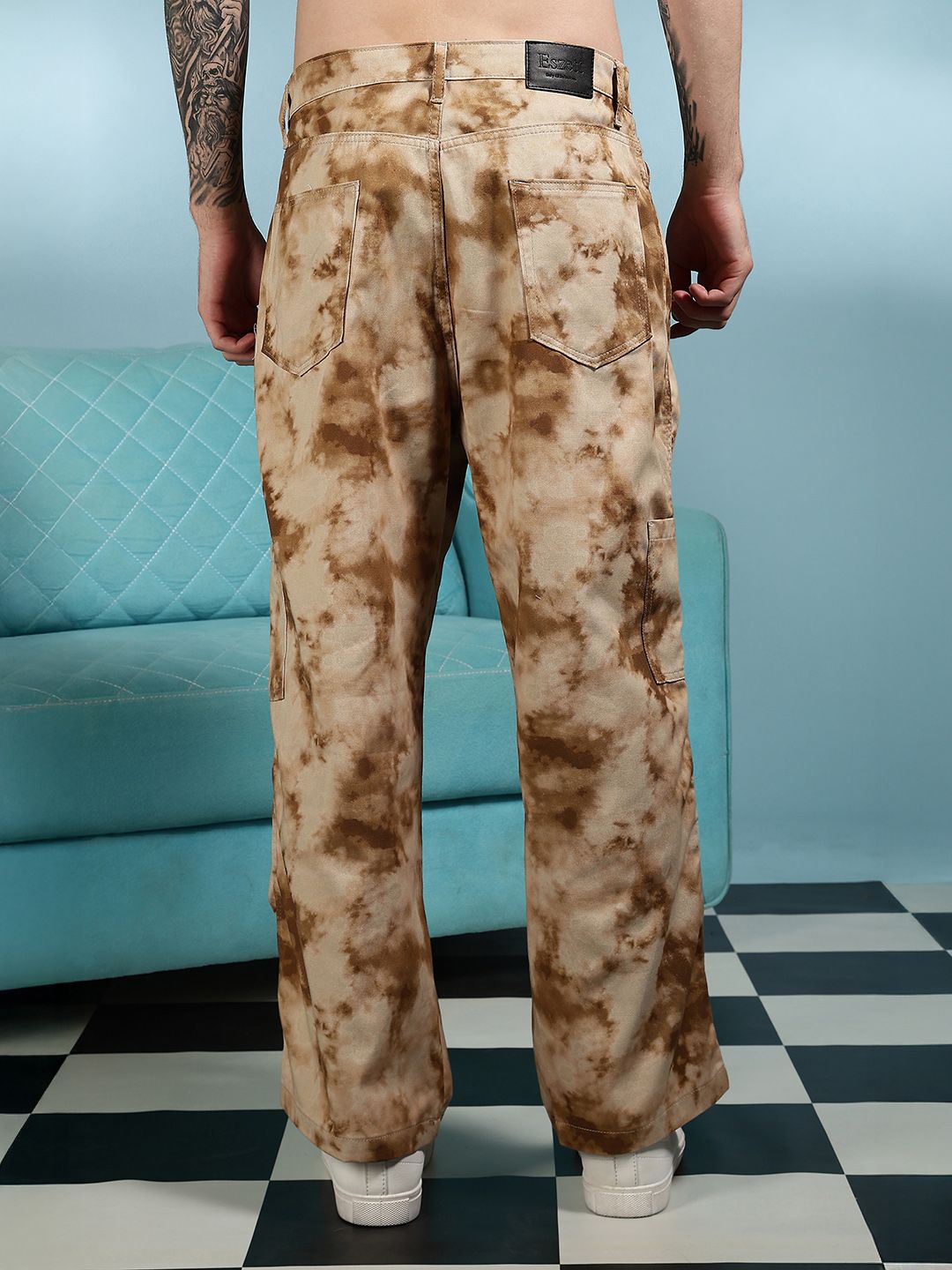 Eszett Men Printed Cargos Trousers