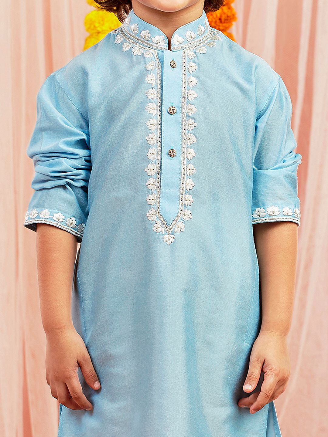 VASTRAMAY Boys Floral Yoke Design Regular Thread Work Kurta With Pyjama
