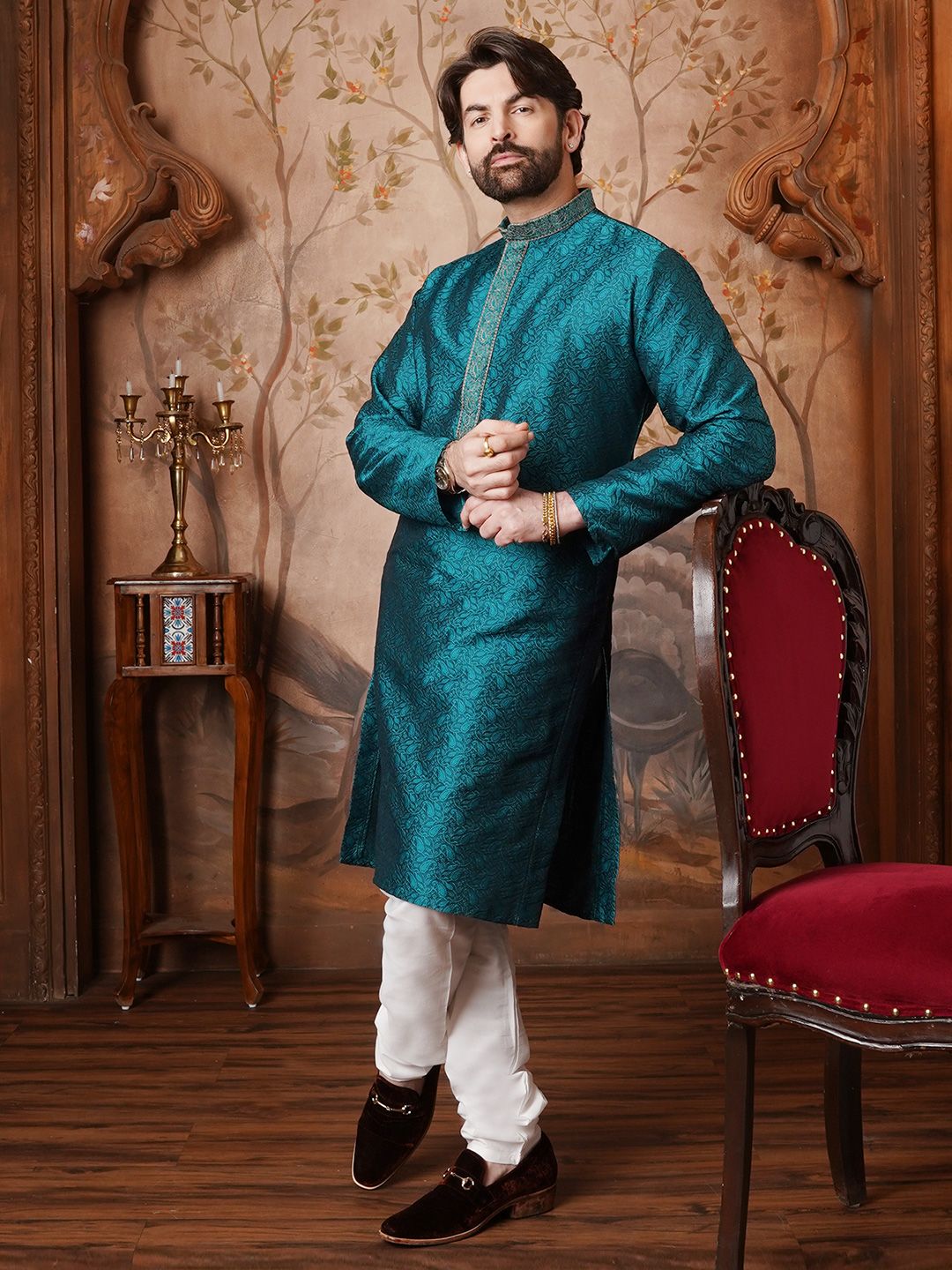 SOJANYA Paisley Woven Design Mandarin Collar Straight Kurta With Churidar