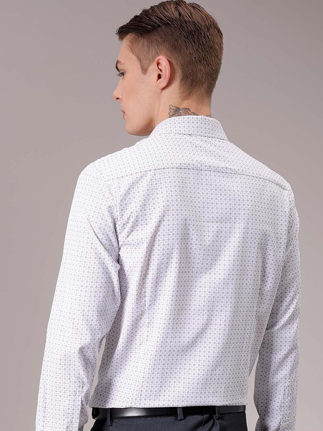 The Indian Garage Co. X Luxe Men Spread Collar Micro Ditsy Printed Slim Fit Formal Shirt
