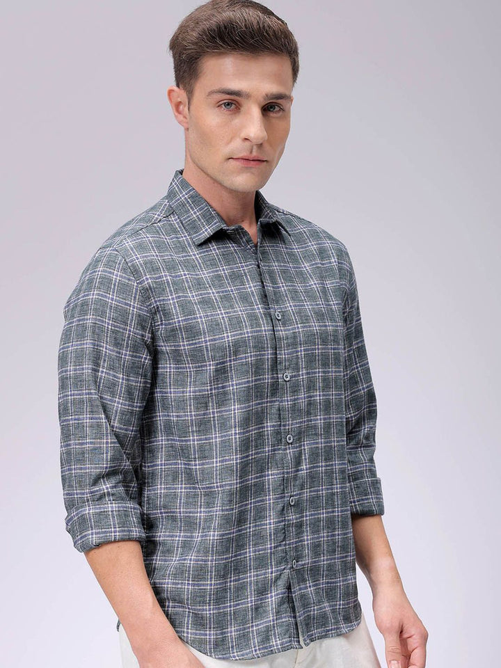 The Indian Garage Co Men Slim Fit Opaque Checked Casual Shirt