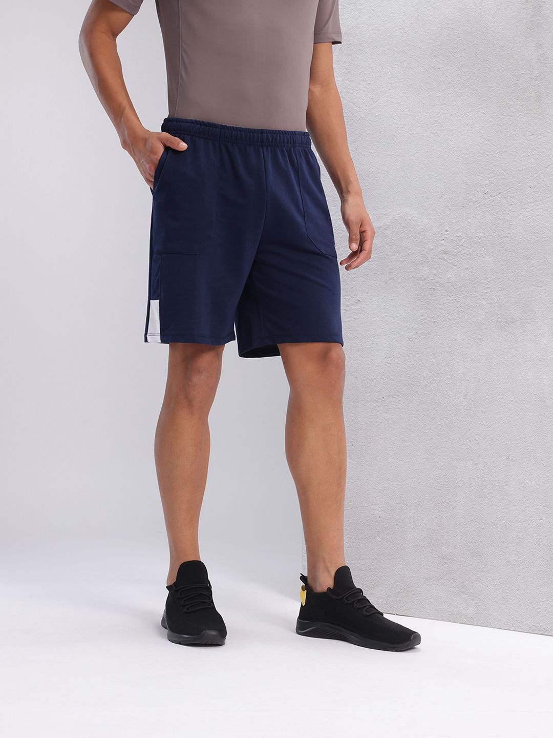 HRX by Hrithik Roshan Men Brand Logo Print Detail Regular Fit Lifestyle Shorts