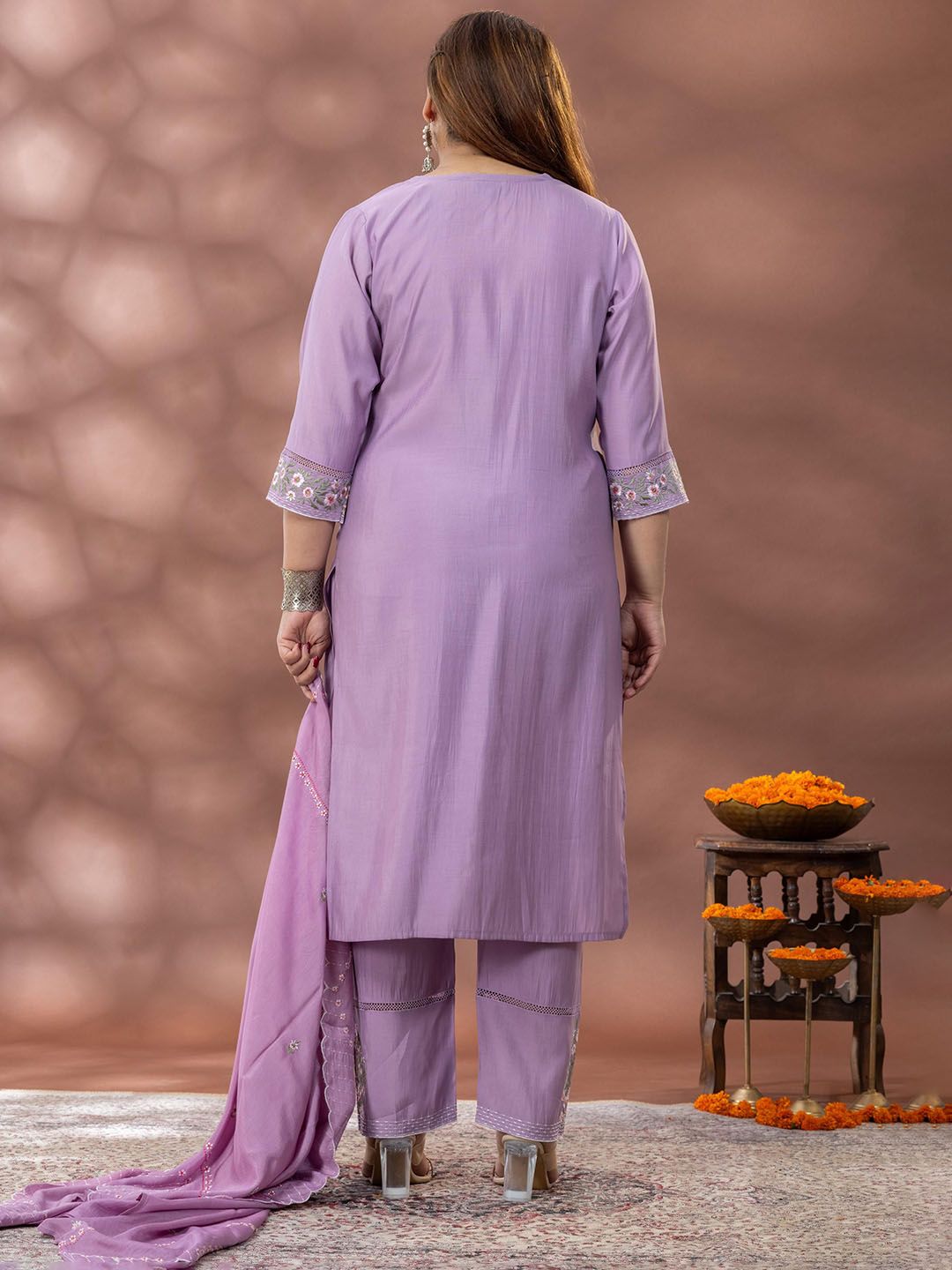 Kurta Sulam Bunga Mamicha Dengan Palazzos & Dupatta