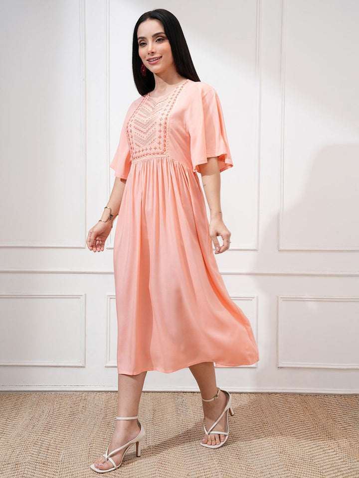 Vishudh Women Calf Length Elbow Length Flutter Sleeve Dresses