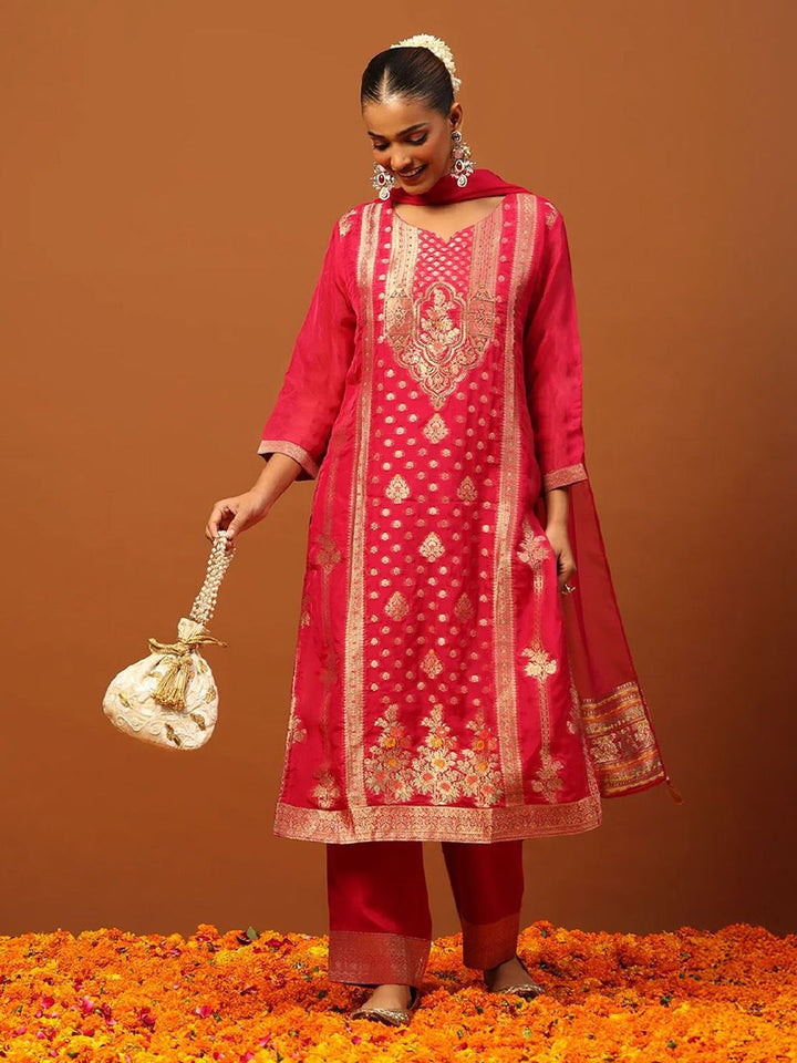House of Chikankari Women Magenta Organza Hand Embellished Kurta Set