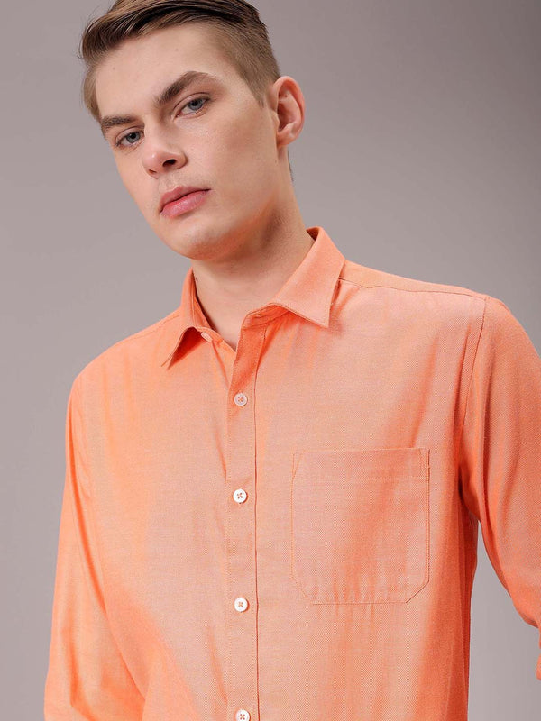 The Indian Garage Co. X Luxe Men Spread Collar Solid Slim Fit Formal Shirt