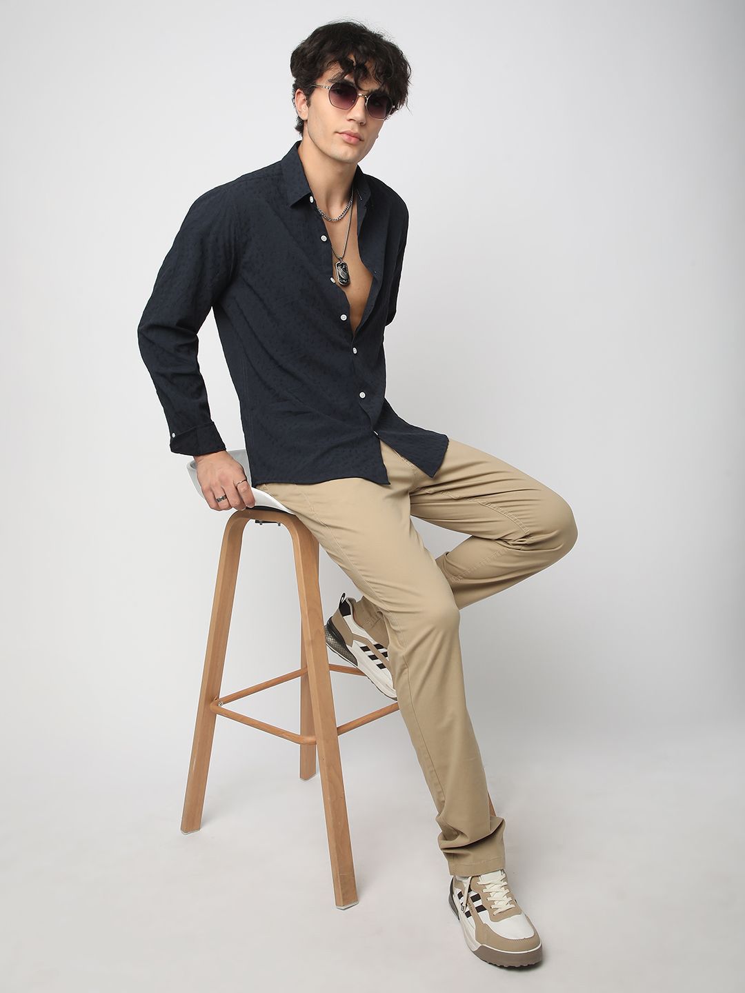 VASTRADO Men Classic Spread Collar Textured Solid Slim Fit Casual Shirt