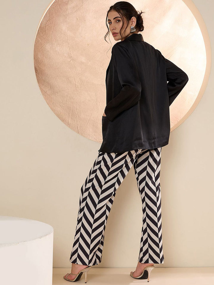 Antheaa Shirt Collar Blazer & Checked Trouser