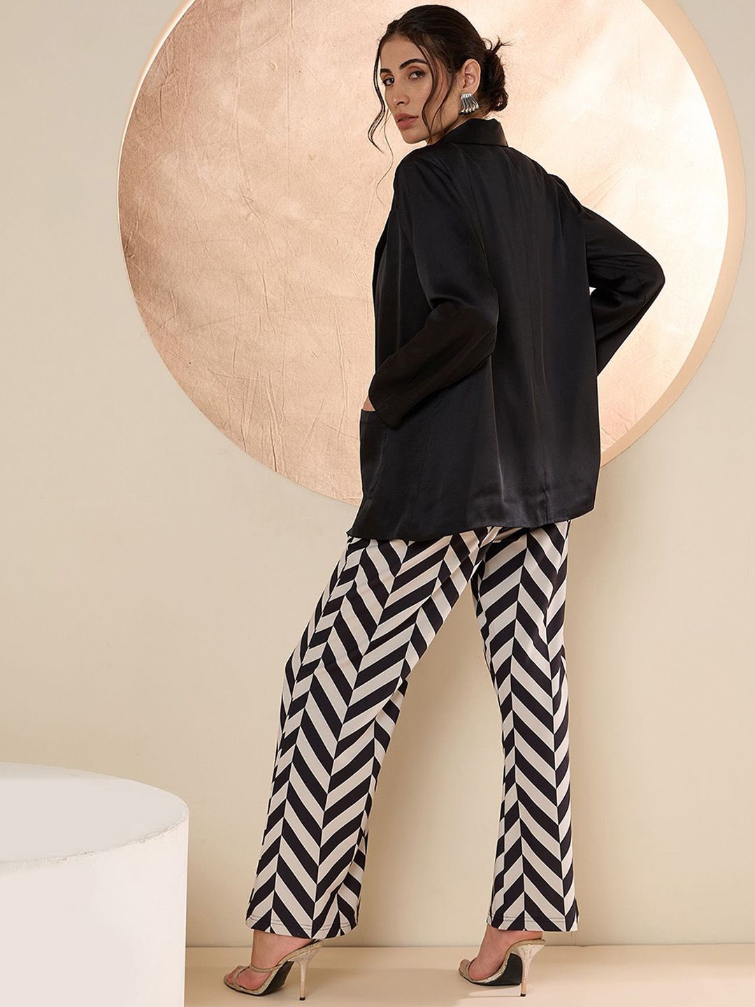 Antheaa Shirt Collar Blazer & Checked Trouser