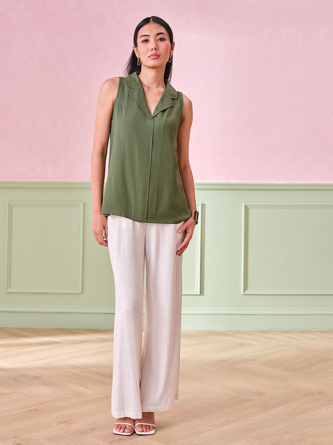 AND Women Solid Lapel Collar Top