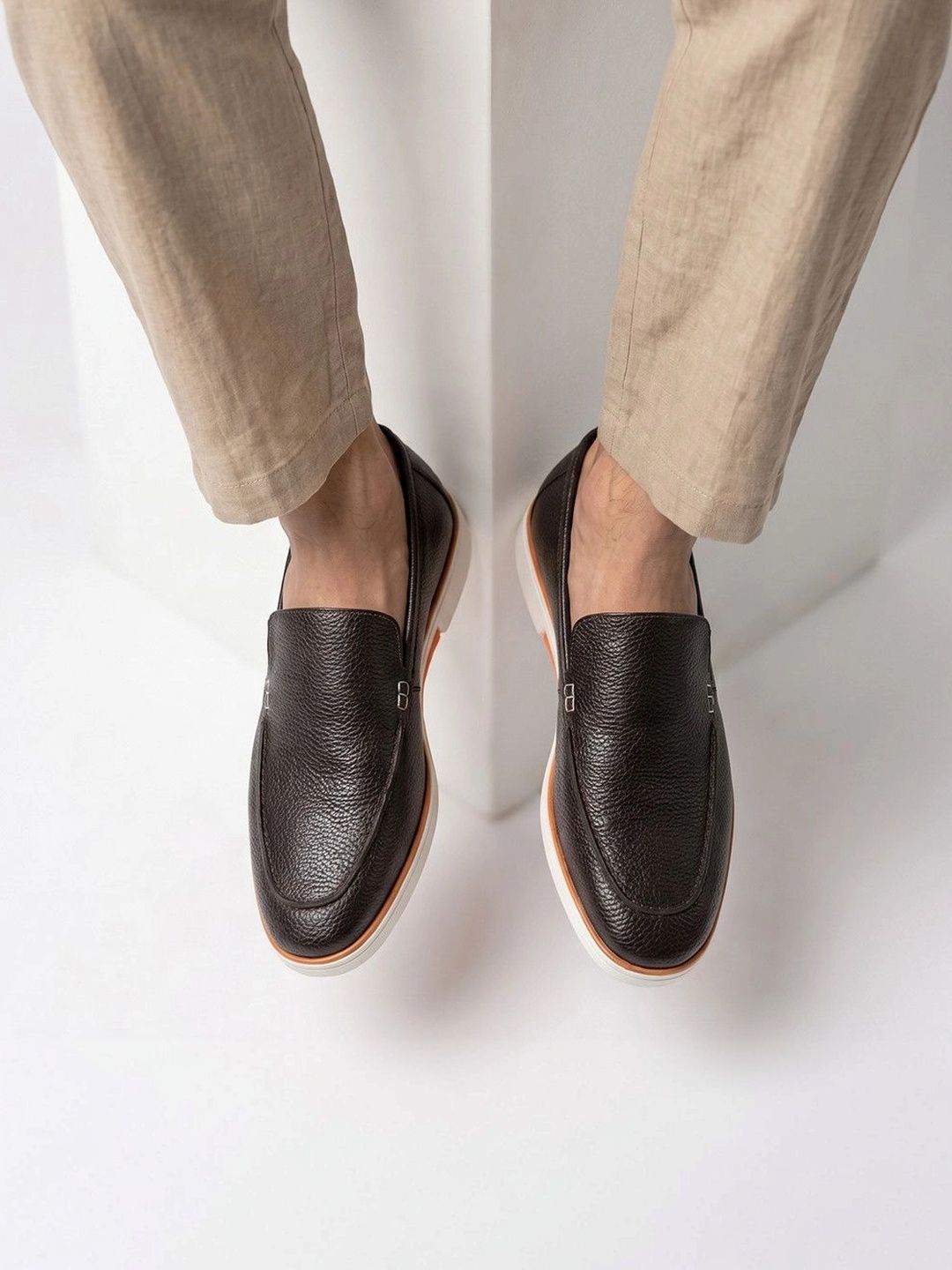 MONKSTORY Escape Walk Slip-On Loafers - Kening Gelap