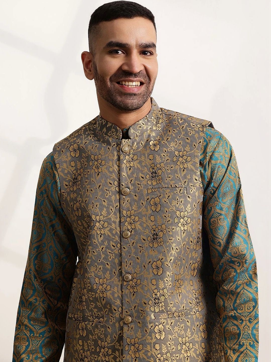 Jaket Nehru Brocade Rekaan Tenunan Anouk