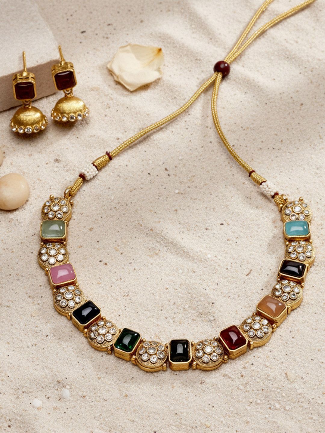 KARATCART Gold-Plated & Artificial Stones Studded Jewellery Set