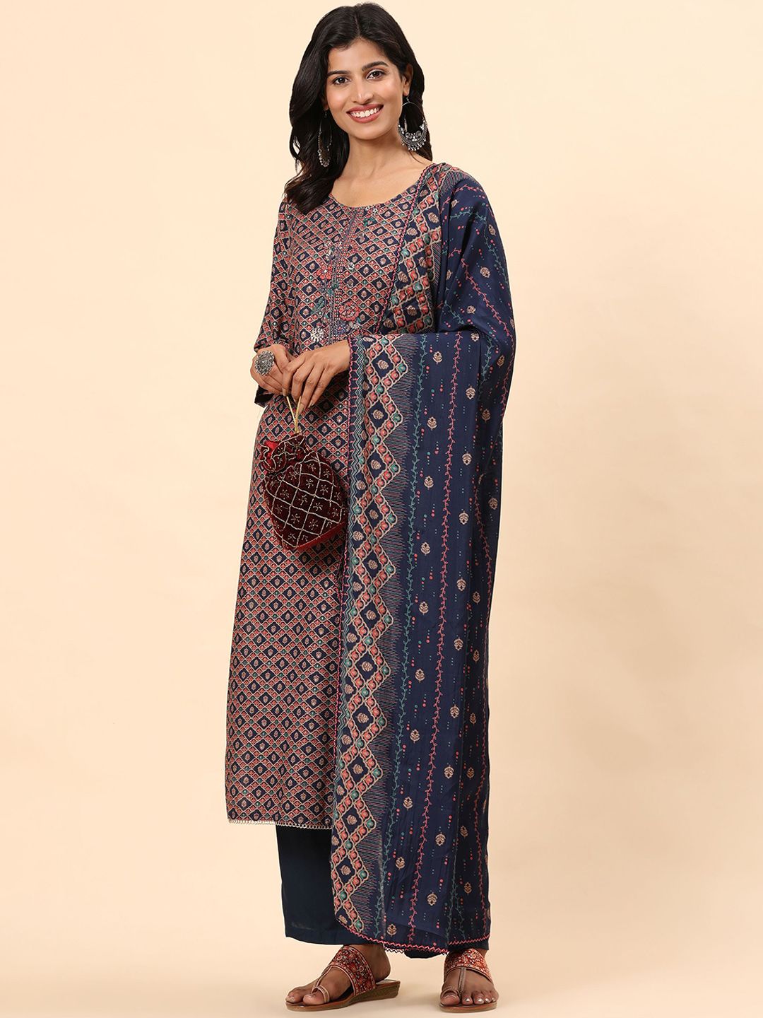 Mamicha Women Floral Printed Regular Pure Cotton Kurta with Palazzos & With Dupatta