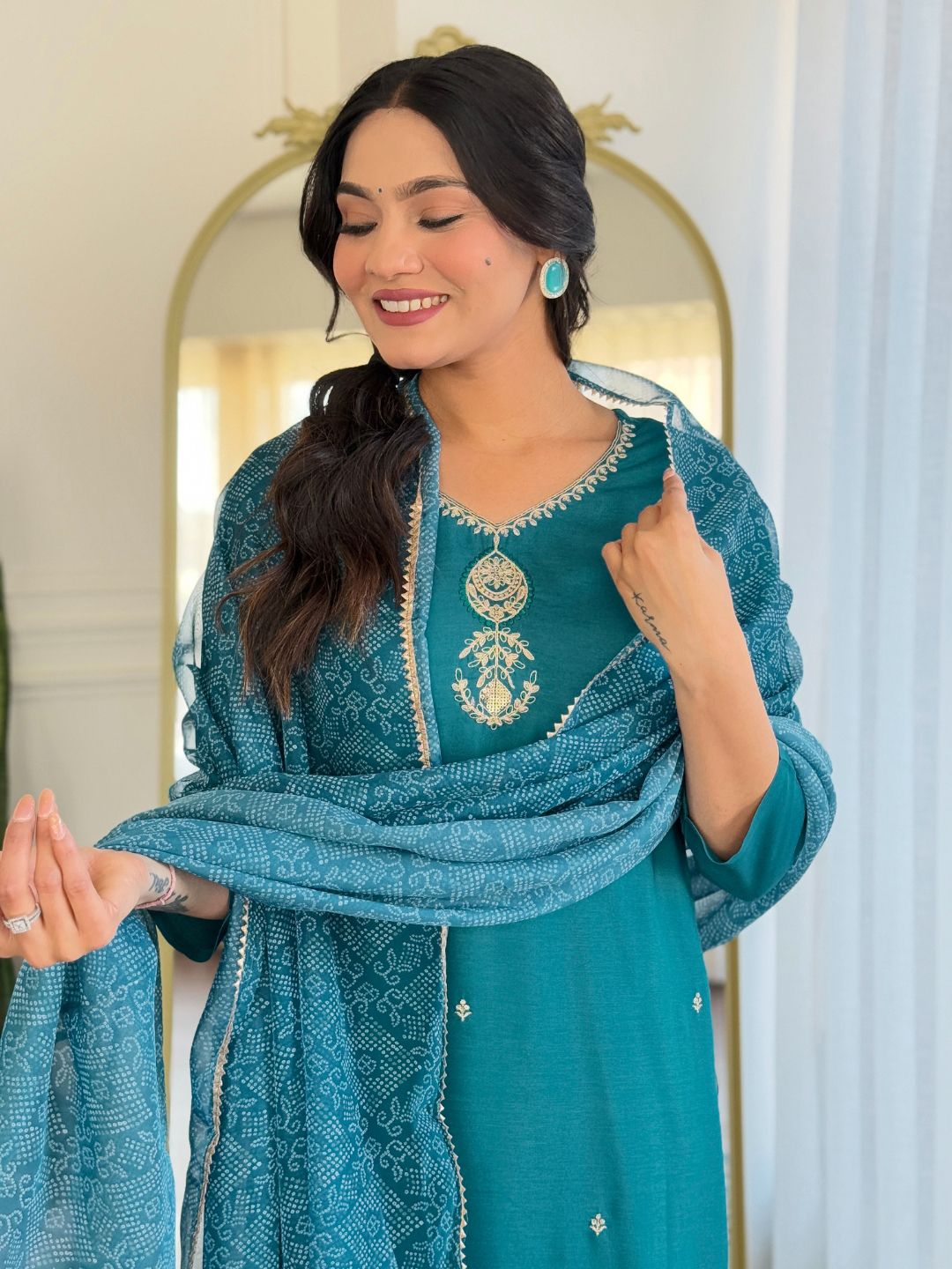 KALINI Women Floral Embroidered Zari Straight Kurta With Trousers & Dupatta