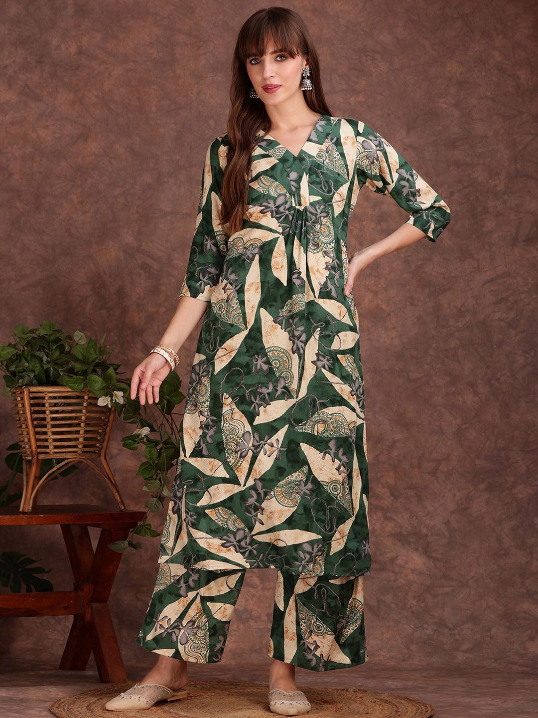 KALINI Women Floral Printed Regular Kurta with Palazzos