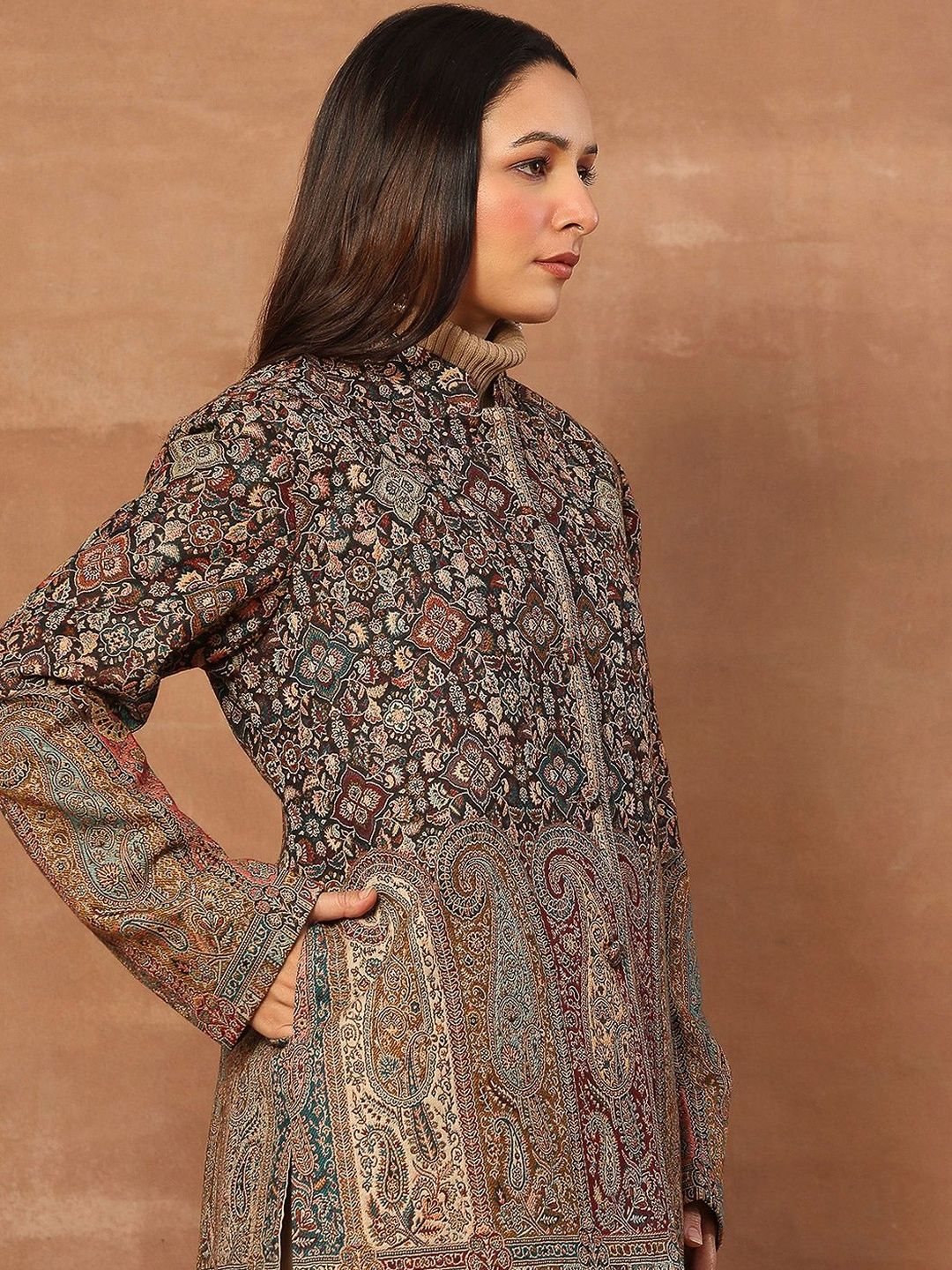 House of Chikankari Women Tailored Jaket Woolen