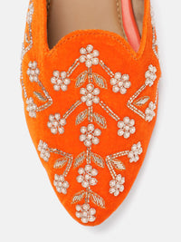 House of Pataudi Women Ethnic Embellished Mules