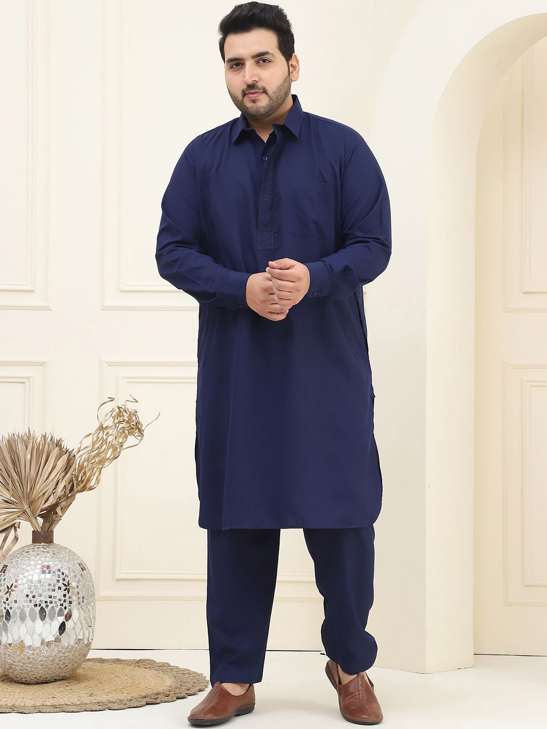 SOJANYA PLUS Shirt Collar Regular Straight Kurta with Salwar
