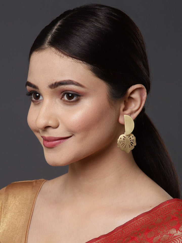 DressBerry Gold-Plated Contemporary Drop Earrings