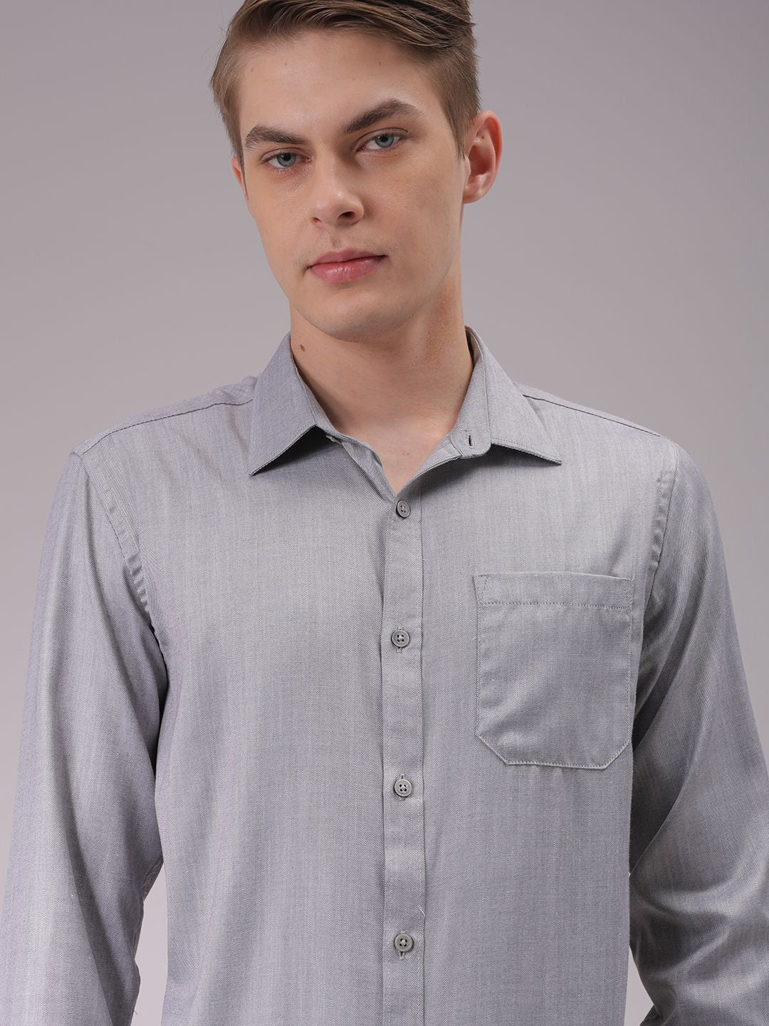 The Indian Garage Co. X Luxe Men Cutaway Collar Solid Slim Fit Formal Shirt