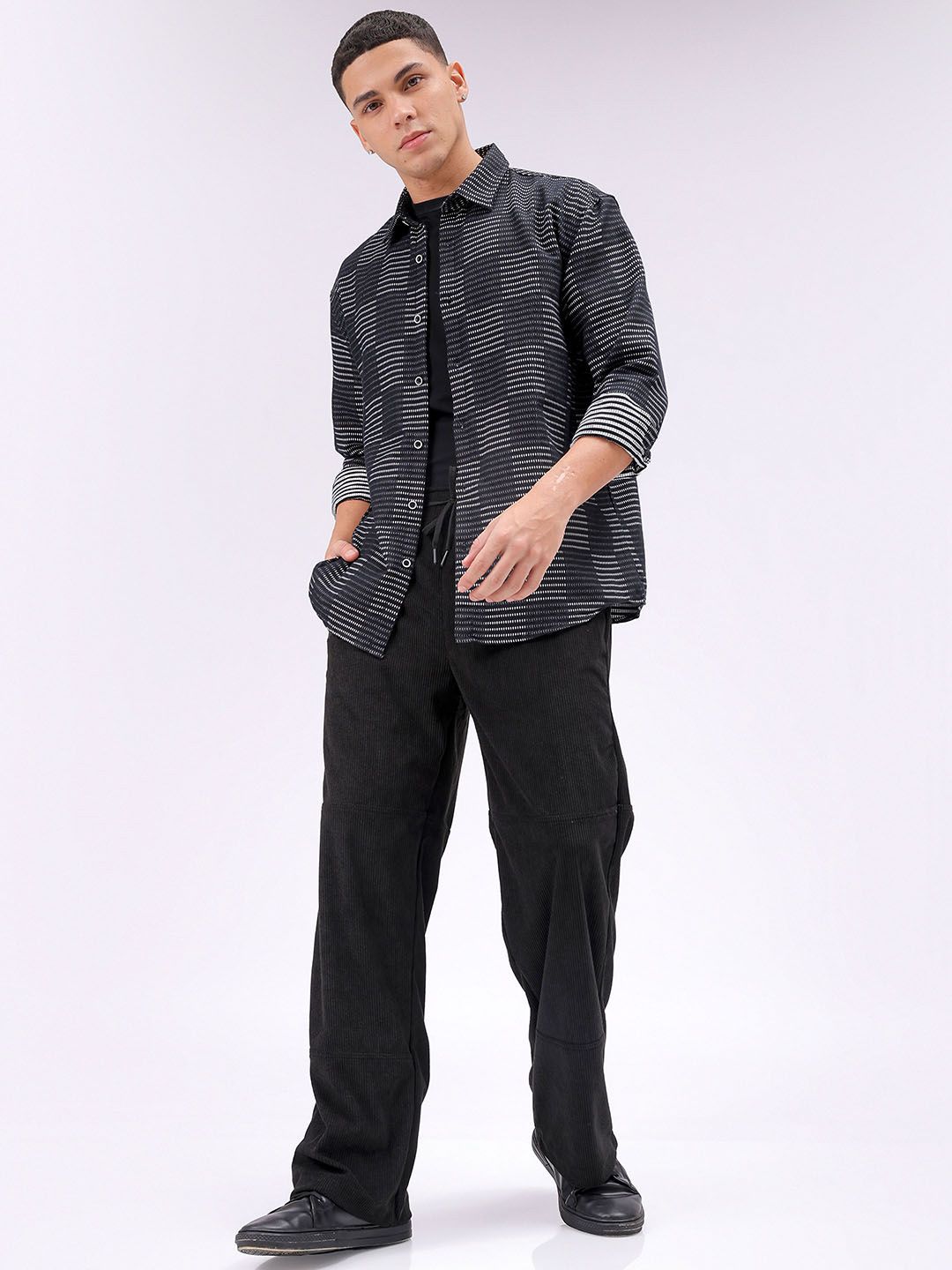 The Indian Garage Co Men Loose Fit Mid-Rise Joggers