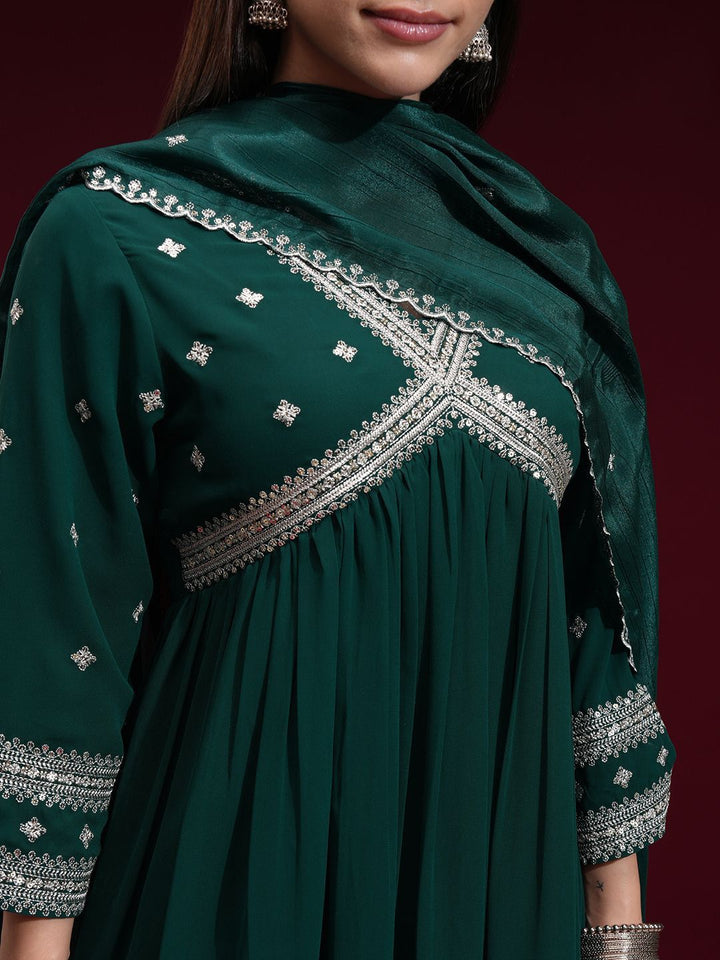 Vishudh Women Embroidered Kurta with Pant and Chinon Chiffon Dupatta