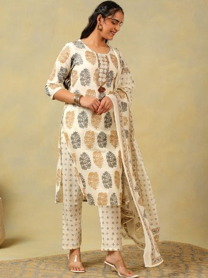 Mamicha Women Ethnic Motifs Printed Regular Thread Work Pure Cotton Kurta with Trousers & With Dupatta