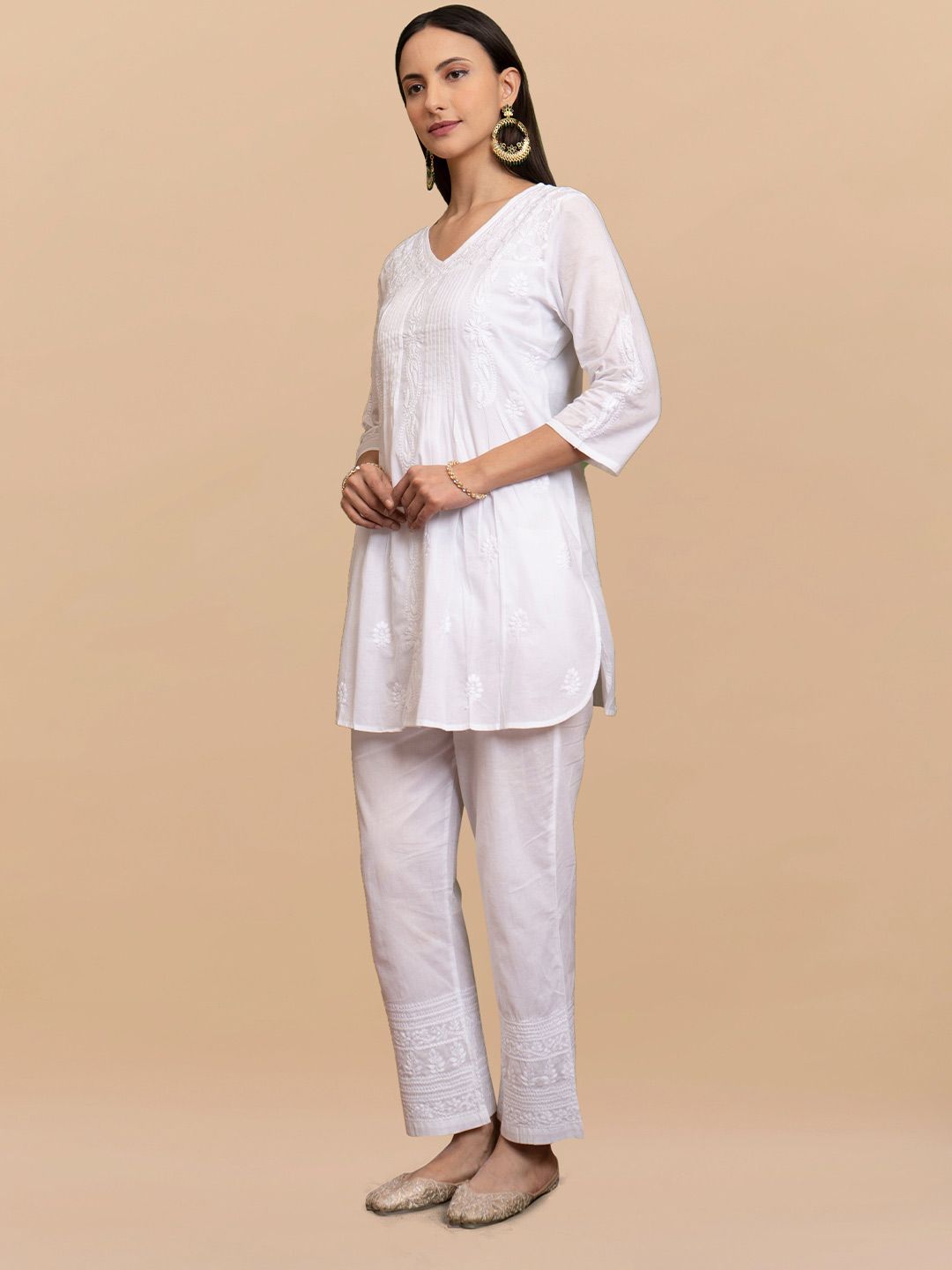 HOUSE OF KARI Floral Embroidered V-Neck Chikankari Pure Cotton A-Line Kurti