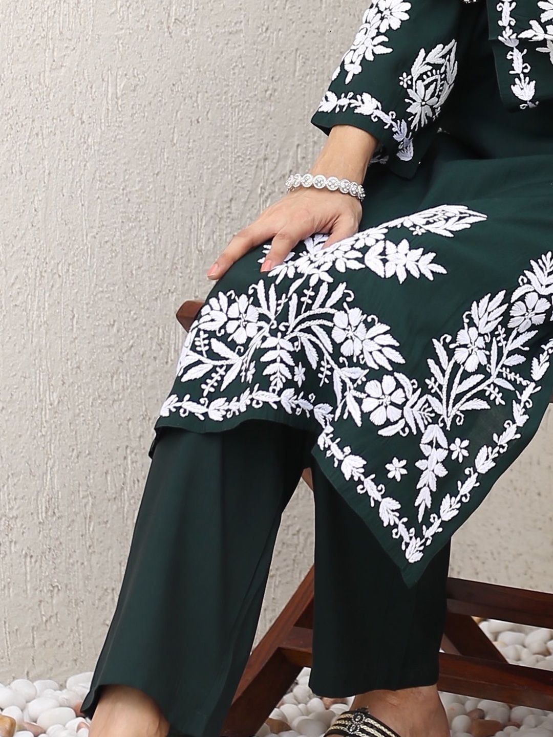 HOUSE OF KARI Floral Embroidered Chikankari Straight Kurta with Trousers