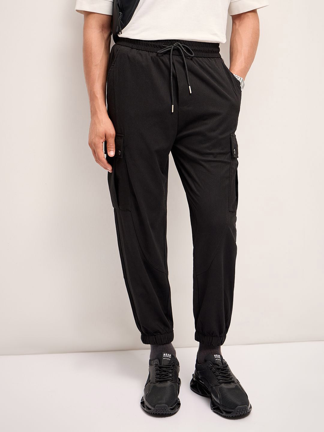 THE BEAR HOUSE Men Solid Cargo Trouser