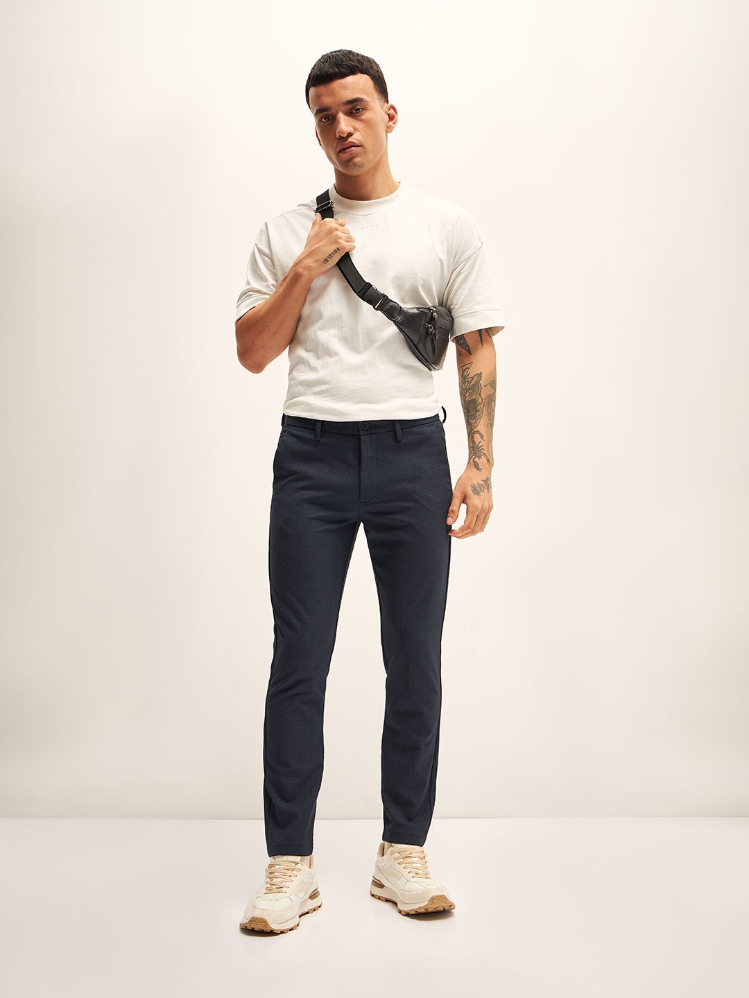 THE BEAR HOUSE Men Slim Fit Chinos Trousers