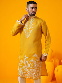 SOJANYA LUXE Floral Embroidered Mandarin Collar Straight Kurta