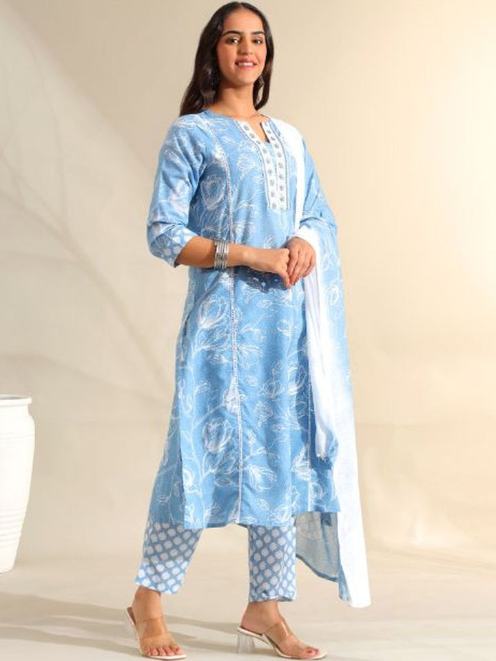 Mamicha Women Floral Printed Regular Thread Work Pure Cotton Kurta with Trousers & With Dupatta