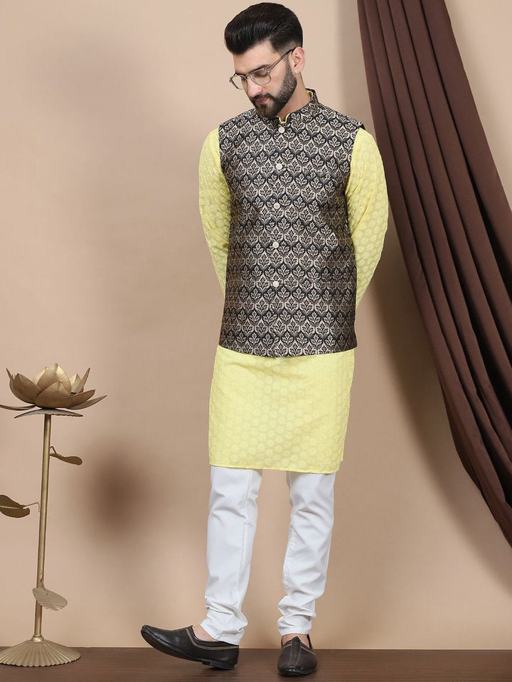 Kurta Lurus Kapas Tulen Sulam Bunga Anouk Dengan Jaket Churidar & Nehru