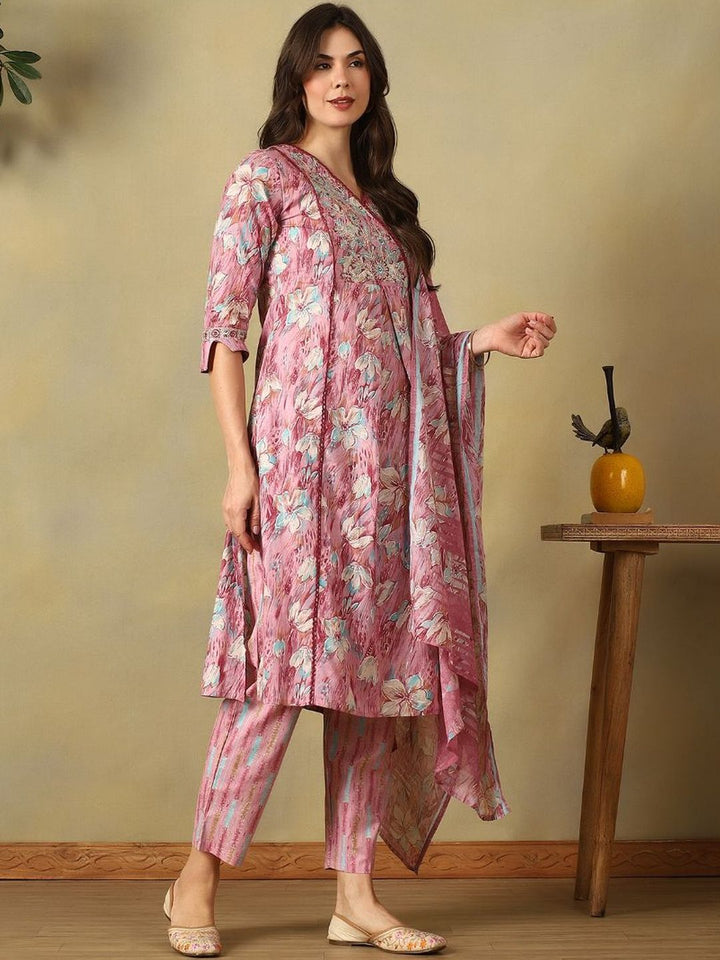 Mamicha Women Floral Printed Angrakha Thread Work Pure Cotton Kurta with Trousers & With Dupatta