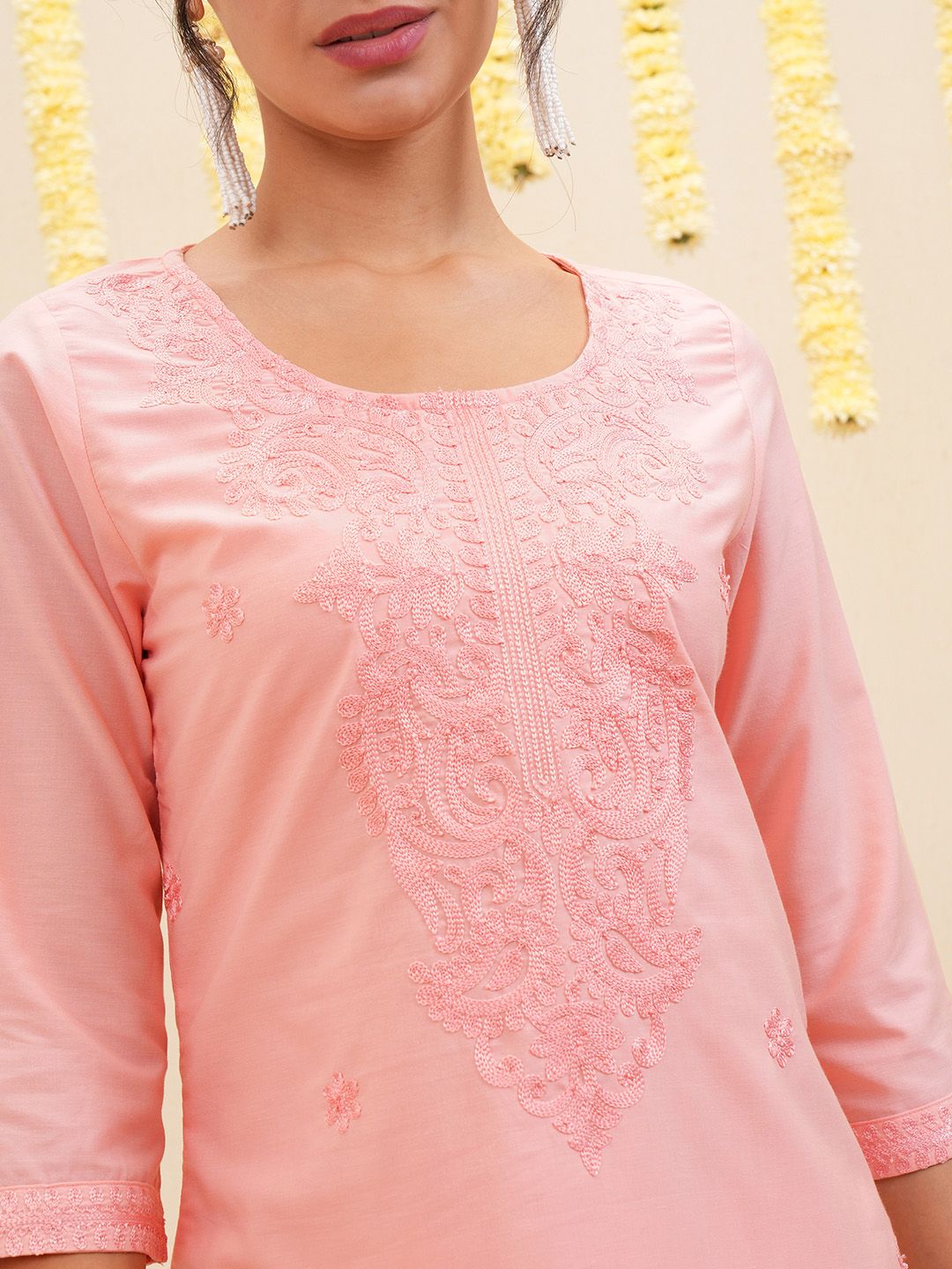 Vishudh Floral Embroidered Cotton Straight Kurta
