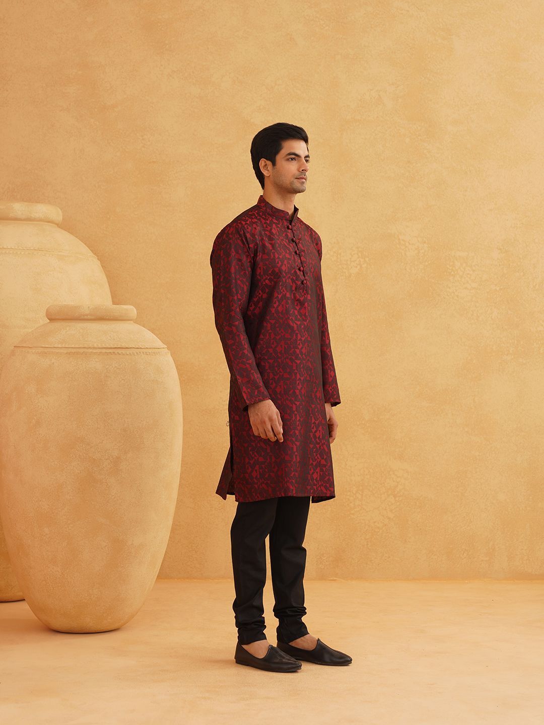SOJANYA Geometric Woven Design Mandarin Collar Straight Kurta With Pyjama