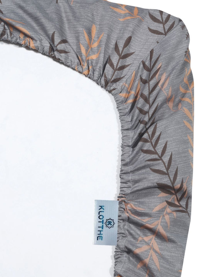 KLOTTHE Grey Leaf Polycotton 300 TC Fitted King Fine Bedsheet dengan 2 Sarung Bantal-250 x 225 cm