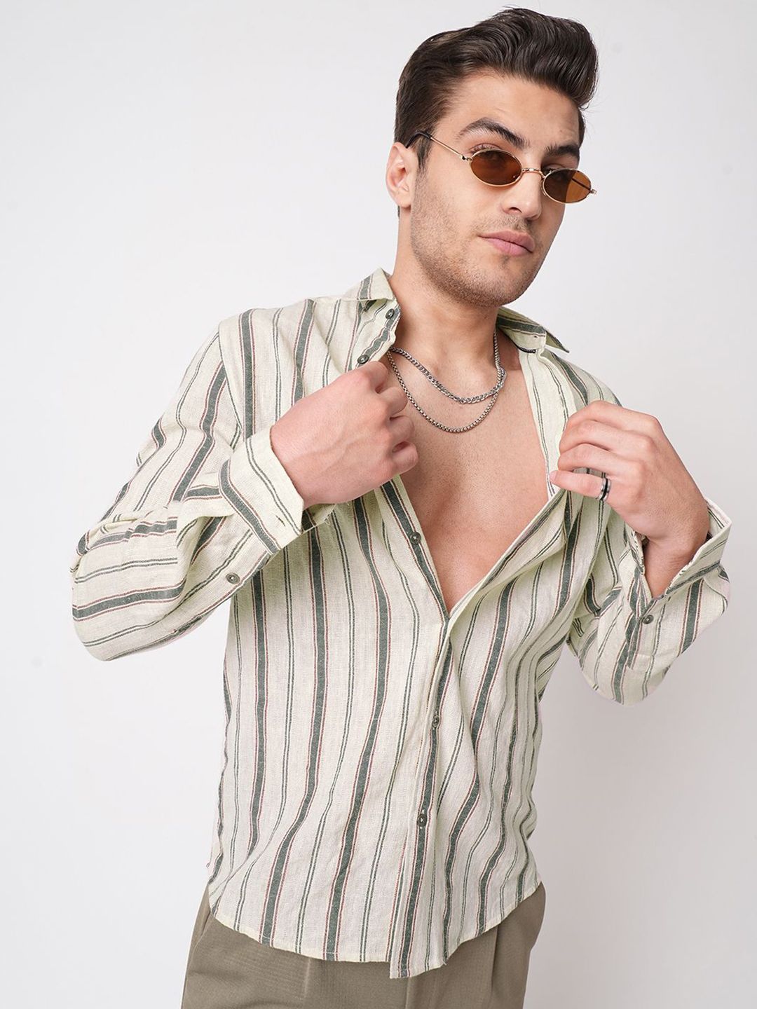 VASTRADO Classic Vertical Striped  Slim Fit Burlap Cotton Casual Shirt