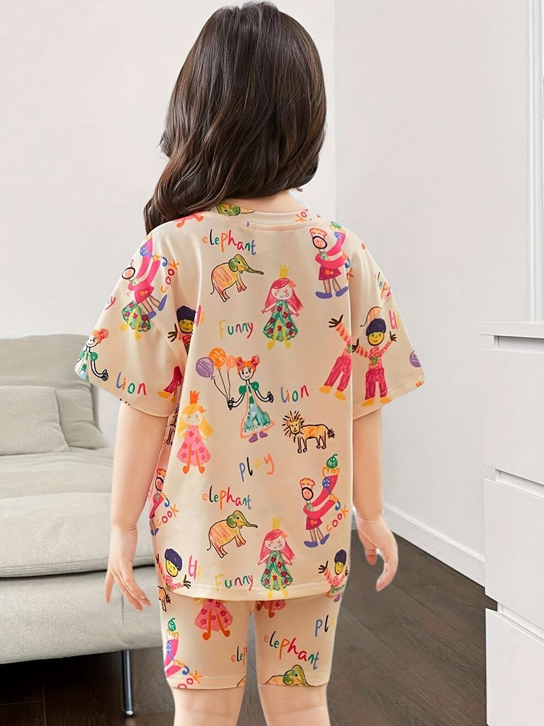 YK Girls Printed T-shirt with Shorts