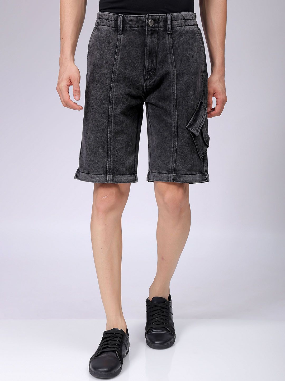 The Indian Garage Co Men Mid Rise Clean Look Wide Leg Relaxed Baggy Fit Cargo Jeans