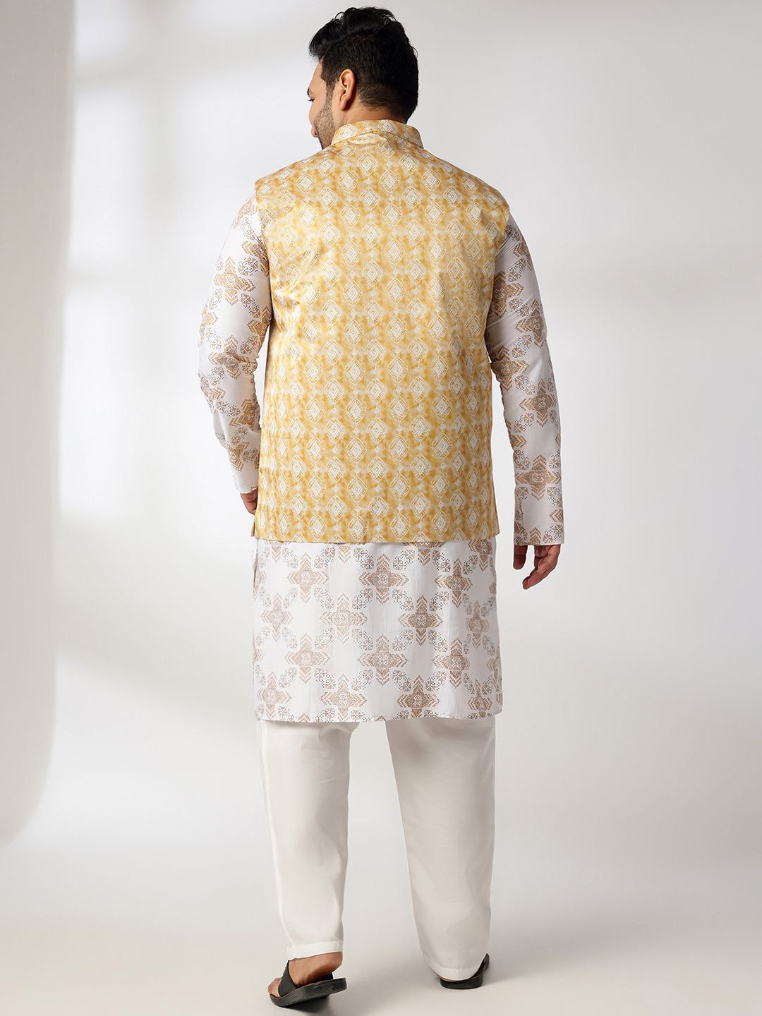 SOJANYA PLUS Kurta Lurus Kolar Mandarin Bercetak Geometri Dengan Piyama & Jaket Nehru