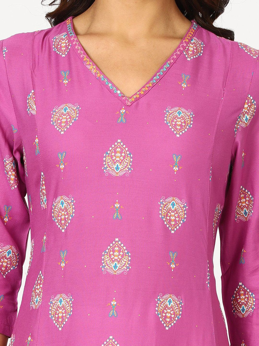 W Purple Ethnic Motifs Printed Thread Work V-Neck Straight Kurta