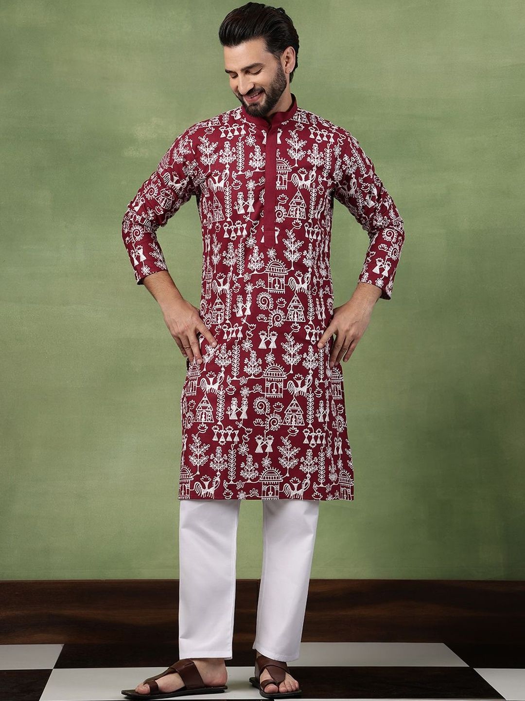 SOJANYA Men Embroidered Thread Work Kurta