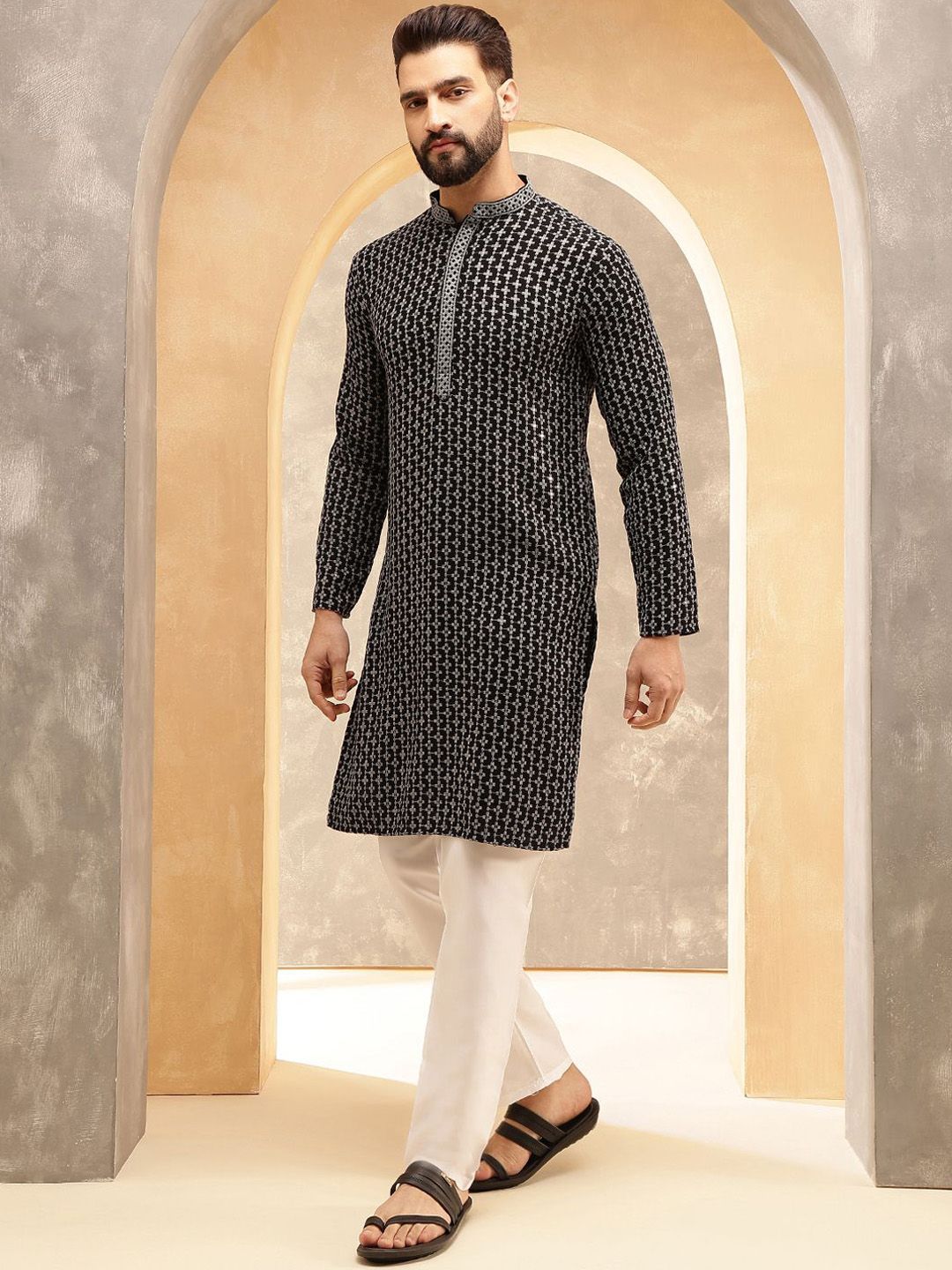 Anouk Black And White Geometric Embroidered Mandarin Collar Straight Kurta
