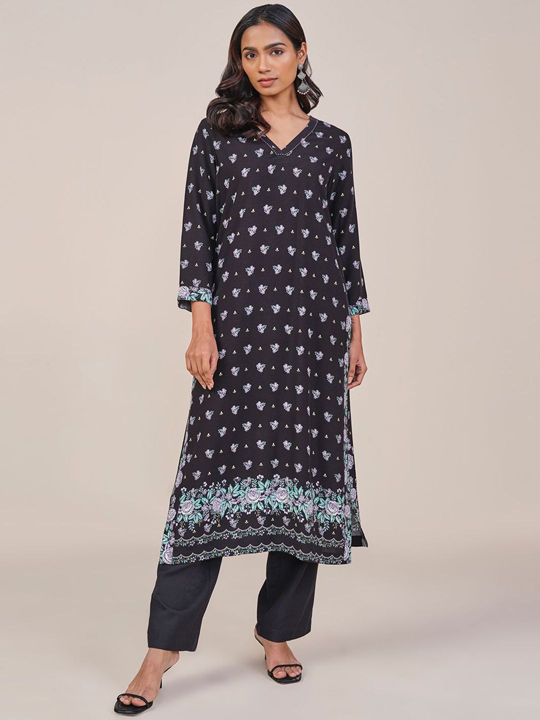 Global Desi Floral Printed V Neck Straight Kurta