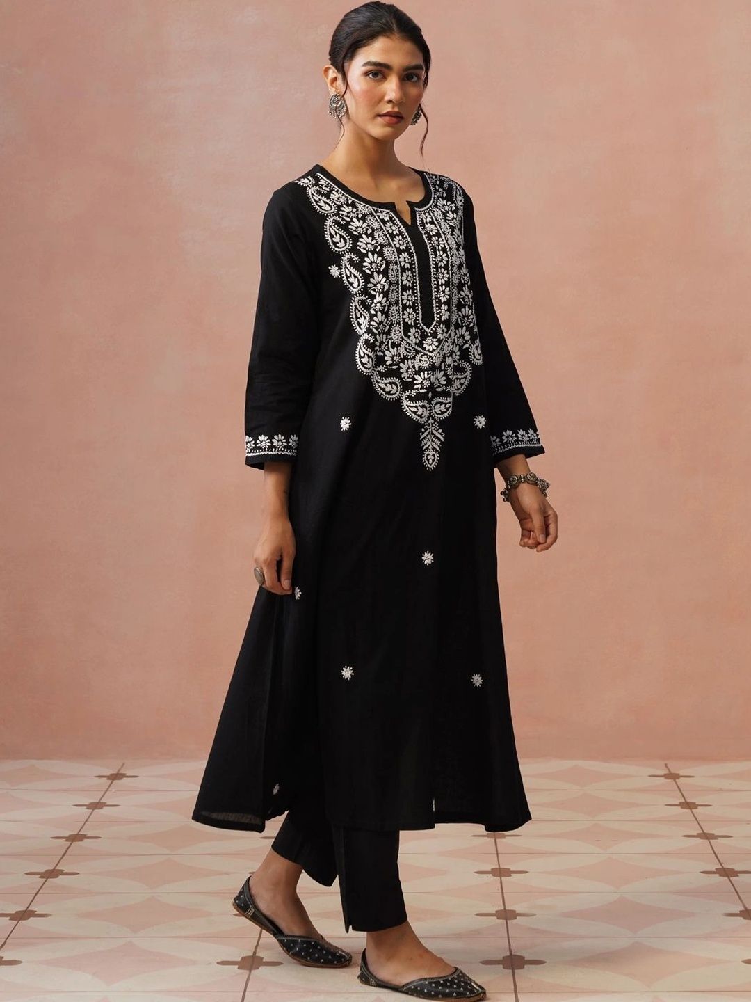 House of Chikankari Women Embroidered Thread Work Kurta